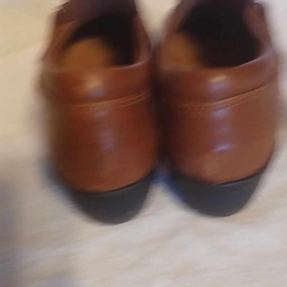 Clarks Women's Brown Leather Loafers Women's Size 7